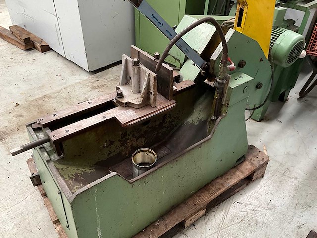 Behringer - beugelzaagmachine - afbeelding 5 van  7