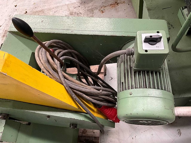 Behringer - beugelzaagmachine - afbeelding 7 van  7