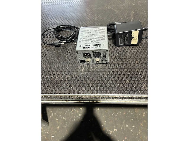 Behringer - dsp110 - shark - afbeelding 2 van  2