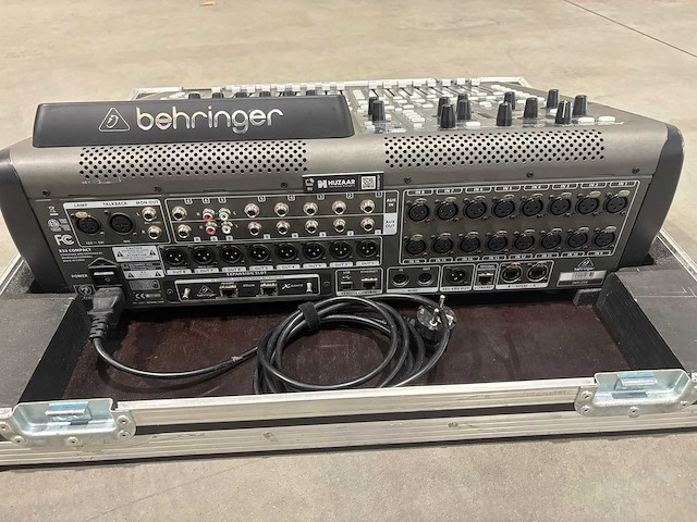 Behringer - x32 compact - behringer x32 compact - afbeelding 2 van  3