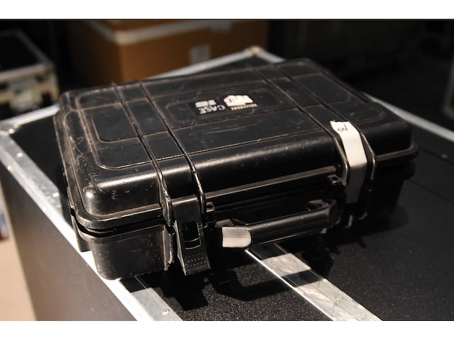 Behringer - xenyx x1204 usb incl case - analog mixing console - afbeelding 2 van  2