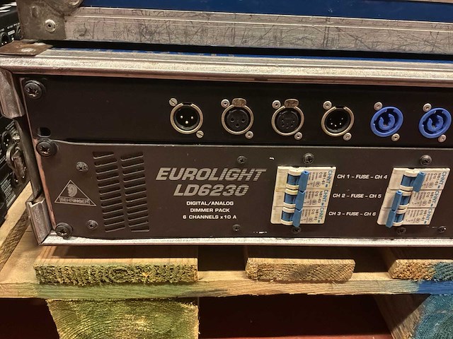 Behringer 6ch dimmer eurolight ld6230 - afbeelding 1 van  5