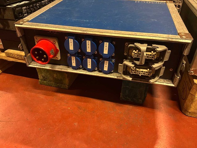 Behringer 6ch dimmer eurolight ld6230 - afbeelding 4 van  5