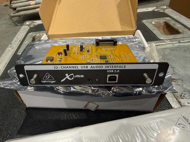 Behringer expansion card 32ch usb - afbeelding 1 van  2