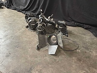 Behringer ultra door een projector van 1000 lots. door - afbeelding 1 van  9