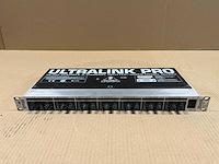 Behringer ultra link pro mx882 ultra flexible 8-ch splitter/mixer - afbeelding 1 van  5