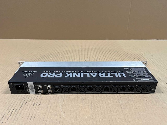 Behringer ultra link pro mx882 ultra flexible 8-ch splitter/mixer - afbeelding 4 van  7
