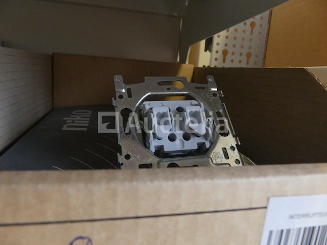 Behuizingen, schakelaars, drukknoppen, enzovoort. - afbeelding 7 van  24