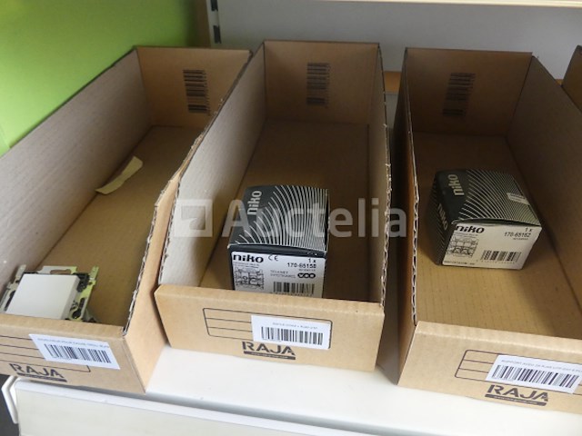 Behuizingen, schakelaars, drukknoppen, enzovoort. - afbeelding 14 van  24