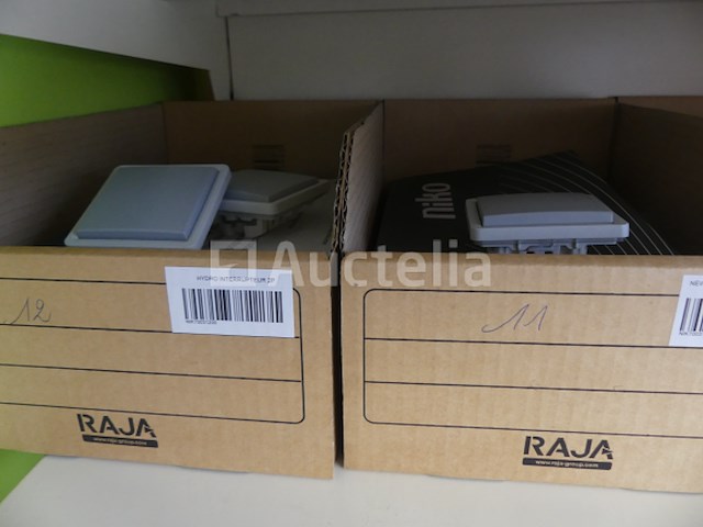 Behuizingen, schakelaars, drukknoppen, enzovoort. - afbeelding 22 van  24