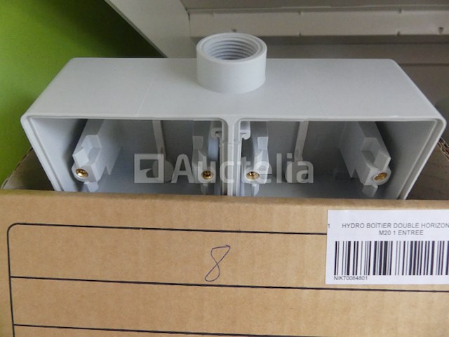 Behuizingen, schakelaars, drukknoppen, enzovoort. - afbeelding 23 van  24