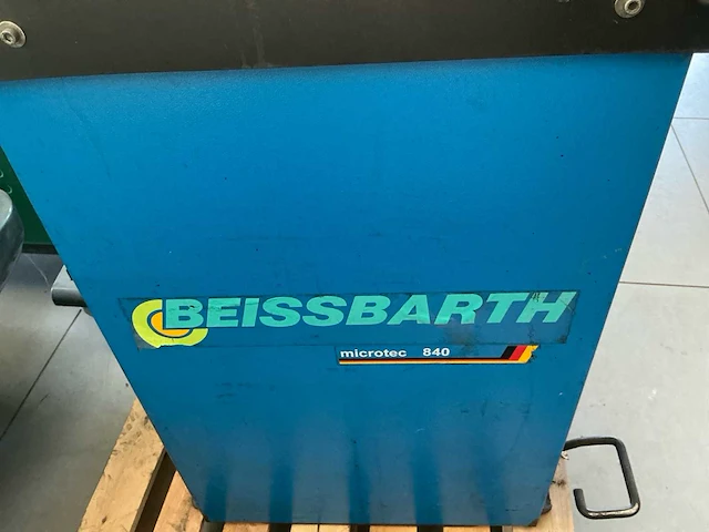 Beissbarth microtec 840 banden balanceerapparaat - afbeelding 4 van  5