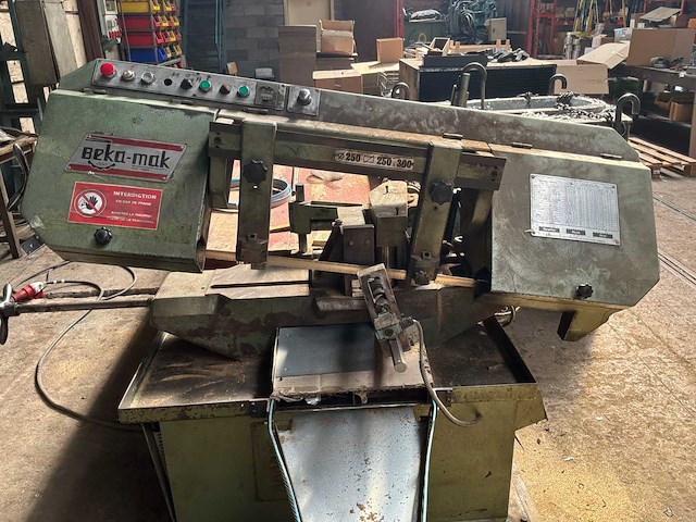 Beka-mak horizontale metalen bandzaag horizontale metalen bandzaag - afbeelding 16 van  19