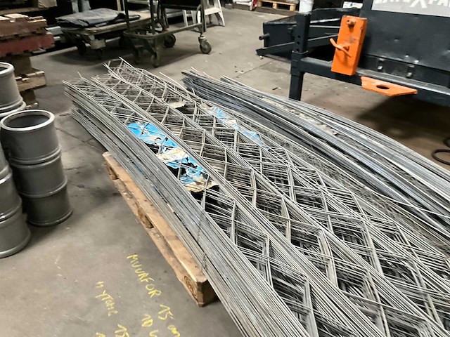 Bekaert partij metselwerkwapening 300 cm. (585x) - afbeelding 1 van  18