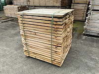 Bekantrechte eiken planken rustiek circa 0,8 m3 - afbeelding 1 van  5
