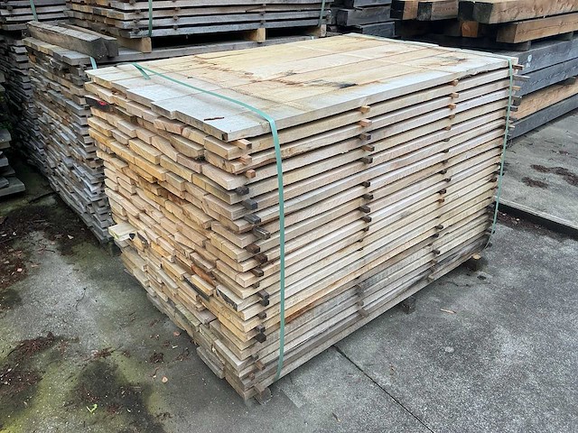 Bekantrechte eiken planken rustiek circa 0,891 m3 - afbeelding 2 van  5