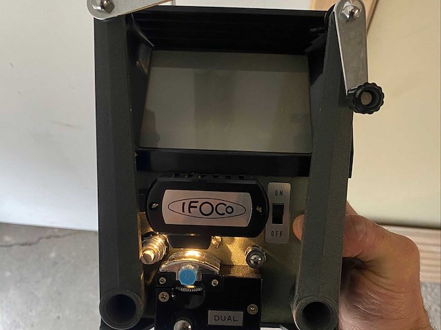 Bekijk beschrijving vintage camera's & cameraset – chinon, minolta, canon + accessoires - afbeelding 5 van  13