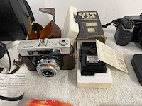 Bekijk beschrijving vintage camera's & cameraset – chinon, minolta, canon + accessoires - afbeelding 9 van  13