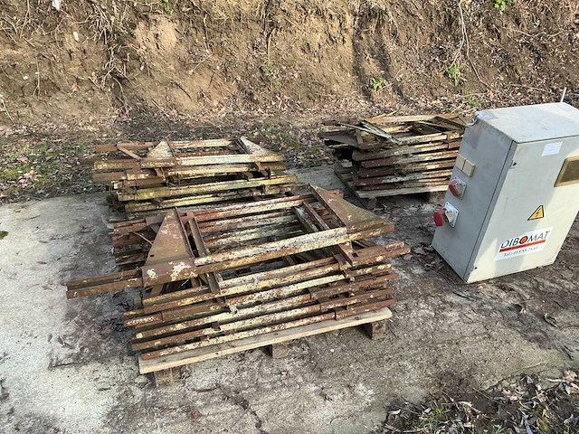 Bekistingshaken (17x) - afbeelding 1 van  4