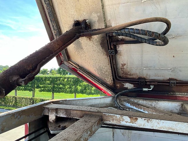Bekkers 3 desk varkensoplegger ( van hool) - afbeelding 6 van  64