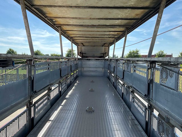 Bekkers 3 desk varkensoplegger ( van hool) - afbeelding 16 van  64