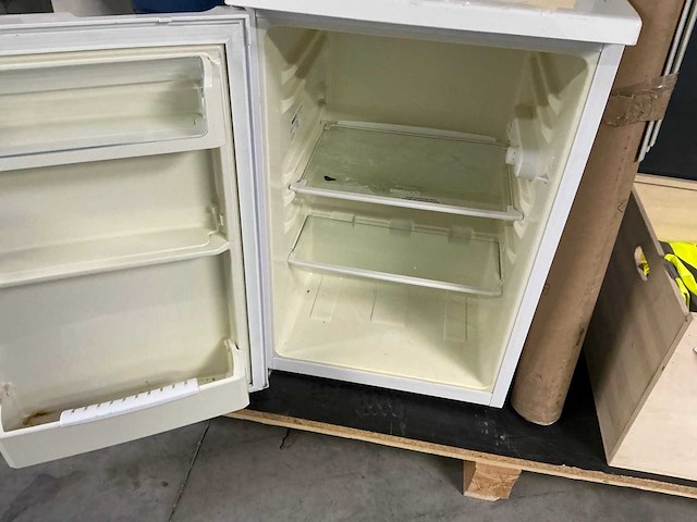 Beko b 180 hca koelkast - afbeelding 2 van  3