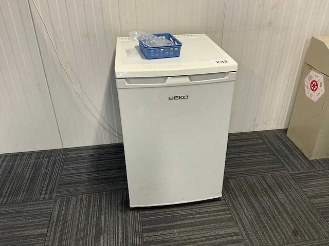 Beko b-180 hca koelkast - afbeelding 1 van  4