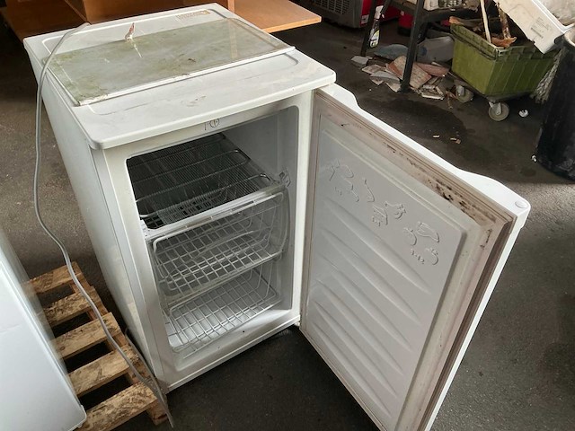 Beko diepvries-tafelmodel - afbeelding 2 van  2