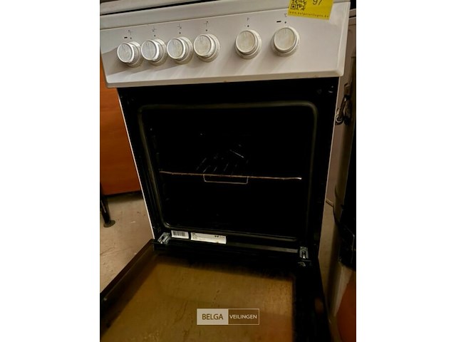 Beko electrisch fornuis met oven - afbeelding 2 van  3