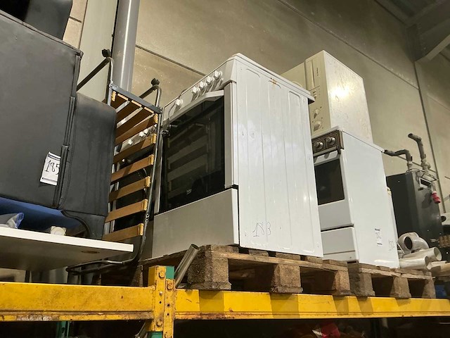 Beko elektrische fornuis (2x) - afbeelding 2 van  3