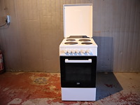Beko oven met kookplaat