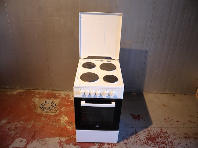 Beko oven met kookplaat - afbeelding 2 van  9