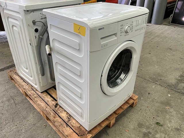 Beko wmb 61421 m wasmachine - afbeelding 1 van  6