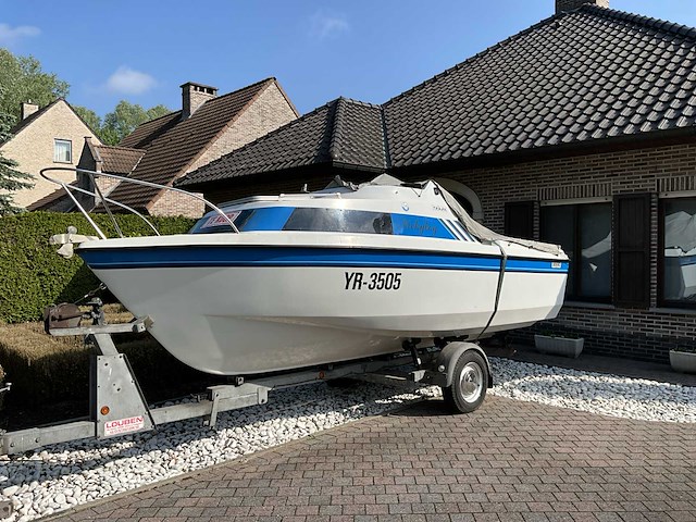 Bekro triara motorboot - 1991 - afbeelding 1 van  15