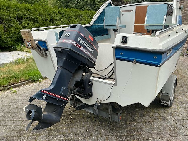 Bekro triara speedboot met cabine - afbeelding 14 van  17