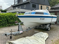 Bekro triara speedboot met cabine - afbeelding 1 van  16