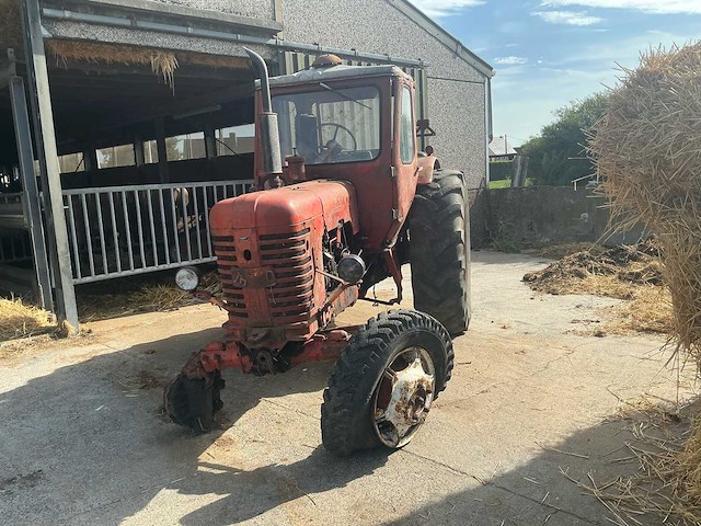 Belarus oldtimer tractor - afbeelding 1 van  20
