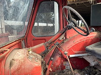 Belarus oldtimer tractor - afbeelding 10 van  21