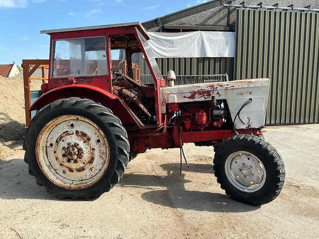 Belarus oldtimer tractor - afbeelding 12 van  17