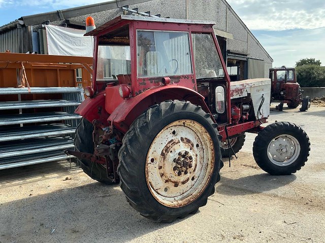Belarus oldtimer tractor - afbeelding 13 van  17
