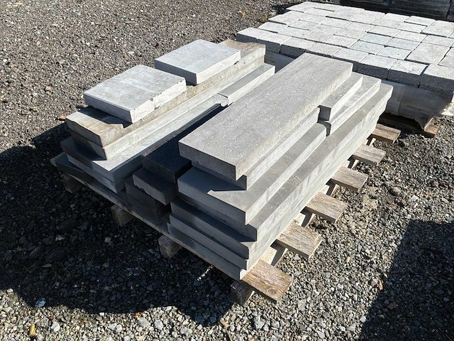 Belgisch blauwe hardsteen (15x) - afbeelding 1 van  5