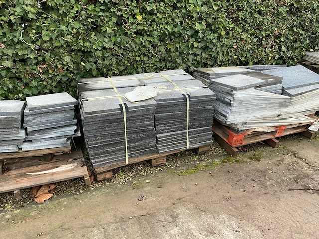 Belgische blauwe steen (142x) - afbeelding 1 van  5