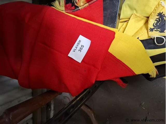 Belgische vlag - afbeelding 2 van  2