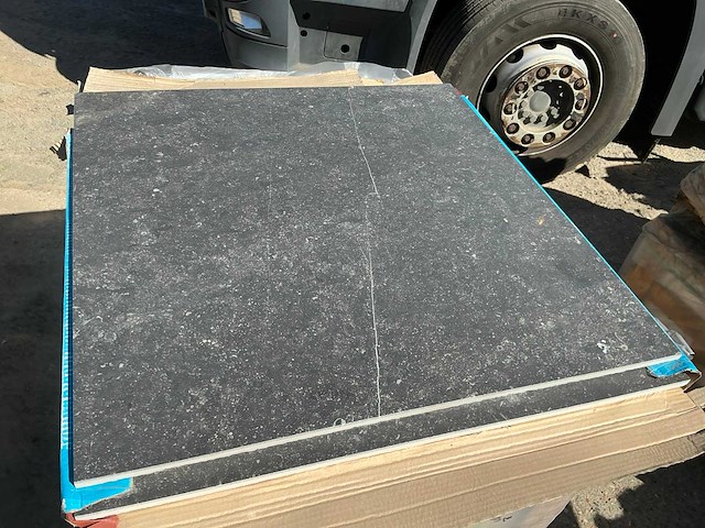Belgium blue stone 24,32 m2 natuurstenen tegels - afbeelding 2 van  4