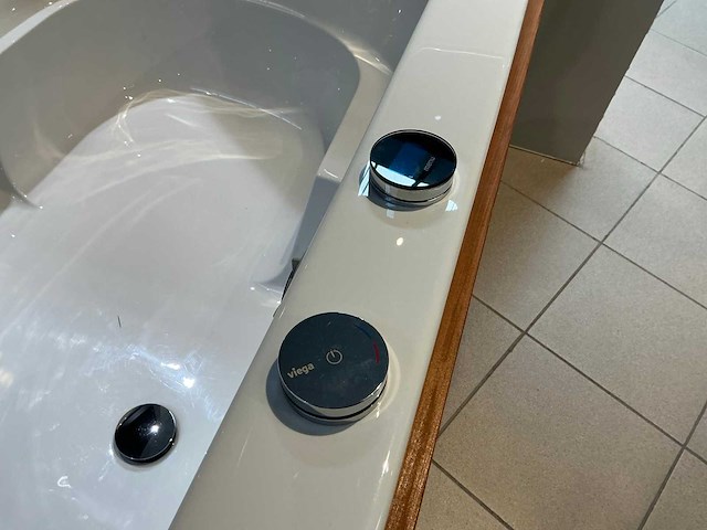 Belhydro veneto ligbad - afbeelding 3 van  3