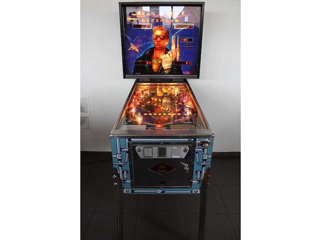 Bell games - world defender - flipperkast - afbeelding 2 van  8