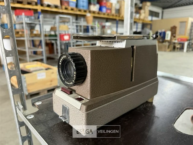 Bell & howell diaprojector - afbeelding 1 van  4