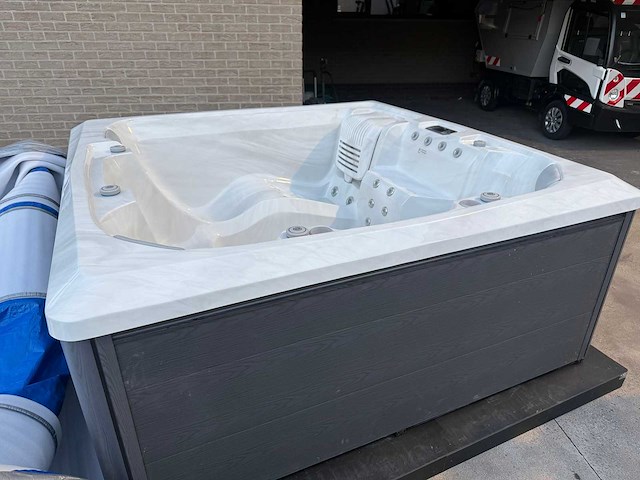 Bellagia spas valencia - bellagia spas valencia - jacuzzi en buitenspa - afbeelding 6 van  14