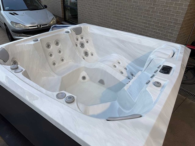 Bellagia spas valencia - bellagia spas valencia - jacuzzi en buitenspa - afbeelding 12 van  14