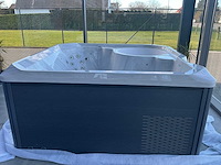 Bellagio spas jacuzzi - afbeelding 1 van  6